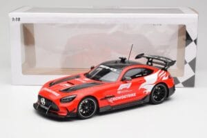 Mercedes AMG GT Black Series F1 Safety Car 2022 Minichamps 1:18 153032093 Метал — снимка 6 от 6