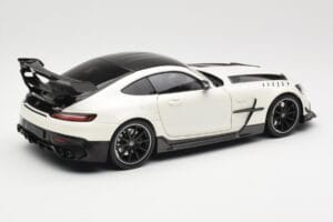 Mercedes AMG GT C190 Black Series Diamond White Metallic Minichamps 1:18 110032020 Метал — снимка 3 от 8