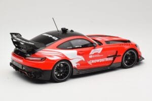 Mercedes AMG GT C190 Black Series Safety Car F1 2022 Minichamps 1:18 155032090 Метал — снимка 2 от 6