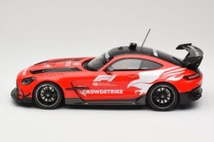 Mercedes AMG GT C190 Black Series Safety Car F1 2022 Minichamps 1:18 155032090 Метал — снимка 3 от 6
