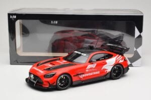Mercedes AMG GT C190 Black Series Safety Car F1 2022 Minichamps 1:18 155032090 Метал — снимка 6 от 6