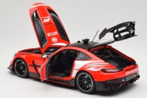 Mercedes AMG GT C190 Black Series Safety Car F1 2024 Minichamps 1:18 110032090 Метал — снимка 5 от 8