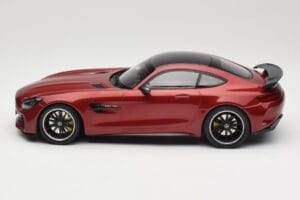 Mercedes AMG GT R C190 Jupiter Red Metallic Minichamps 1:18 155036027 Метал — снимка 3 от 6