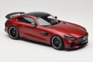 Mercedes AMG GT R C190 Jupiter Red Metallic Minichamps 1:18 155036027 Метал — снимка 4 от 6