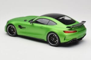 Mercedes AMG GT R C190 Мат Зелен Minichamps 1:18 155036020 Метал — снимка 5 от 6