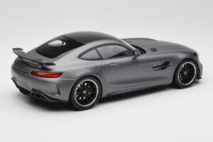 Mercedes AMG GT R C190 Мат Сив Металик Minichamps 1:18 155036026 Метал — снимка 2 от 6