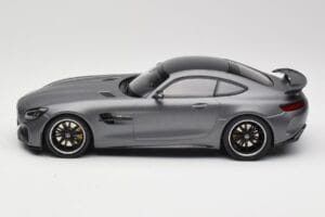 Mercedes AMG GT R C190 Мат Сив Металик Minichamps 1:18 155036026 Метал — снимка 3 от 6