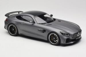 Mercedes AMG GT R C190 Мат Сив Металик Minichamps 1:18 155036026 Метал — снимка 4 от 6