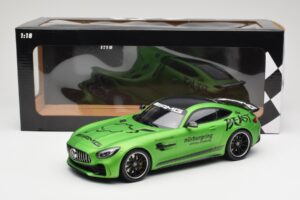 Mercedes AMG GT R C190 Ringtaxi Minichamps 1:18 155036091 Метал — снимка 6 от 6