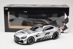 Mercedes AMG GT R C190 Safety Car F1 2019 Minichamps 1:18 155036090 Метал — снимка 6 от 6