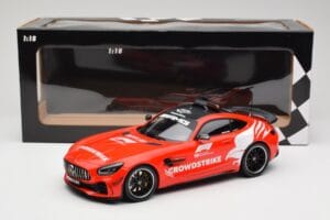 Mercedes AMG GT R C190 Safety Car F1 2021 Minichamps 1:18 155036095 Метал — снимка 6 от 6