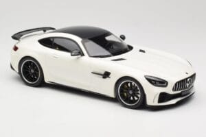 Mercedes AMG GT R C190 Бял Металик Minichamps 1:18 155036028 Метал — снимка 4 от 6