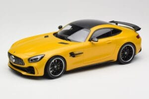 Mercedes AMG GT R C190 Жълт Minichamps 1:18 155036021 Метал