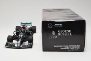 Mercedes AMG Petronas W11 #63 G. Russell Sakhir GP 2020 Minichamps 1:18 110201663 Метал — снимка 6 от 6