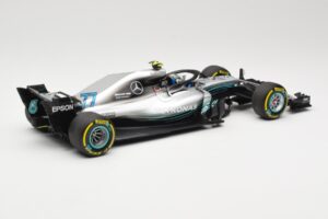 Mercedes AMG Petronas W09 #77 V. Bottas F1 2018 Minichamps 1:18 110180077 Метал — снимка 2 от 6