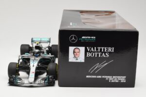 Mercedes AMG Petronas W09 #77 V. Bottas F1 2018 Minichamps 1:18 110180077 Метал — снимка 6 от 6