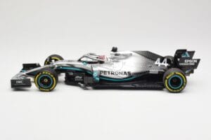 Mercedes AMG Petronas W10 #44 L. Hamilton Winner Chinese GP 2019 Minichamps 1:18 110190344 Метал — снимка 3 от 6
