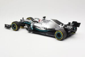 Mercedes AMG Petronas W10 #44 L. Hamilton Winner Chinese GP 2019 Minichamps 1:18 110190344 Метал — снимка 5 от 6