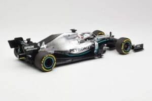 Mercedes AMG Petronas W10 #44 L. Hamilton F1 World Champion 2019 Minichamps 1:18 110190044 Метал — снимка 2 от 6