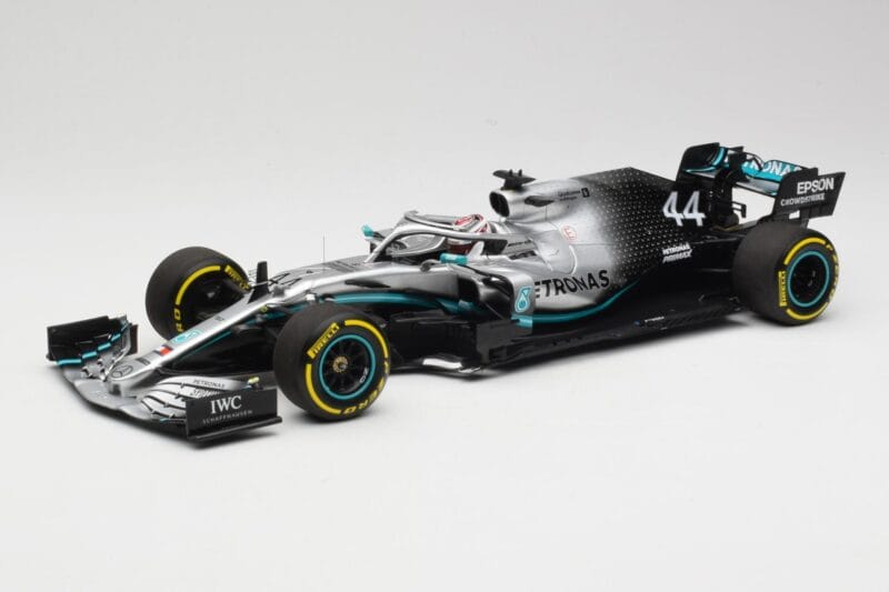 Mercedes AMG Petronas W10 #44 L. Hamilton F1 World Champion 2019 Minichamps 1:18 110190044 Метал