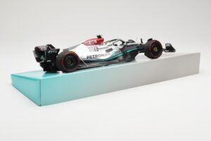 Mercedes AMG Petronas W13 E Performance #44 L. Hamilton 2022 Minichamps 1:18 113220044 Метал — снимка 3 от 6