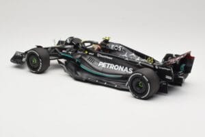 Mercedes AMG Petronas W14 E Performance #44 L. Hamilton Bahrain GP 2023 Minichamps 1:18 110230144 Метал — снимка 5 от 6