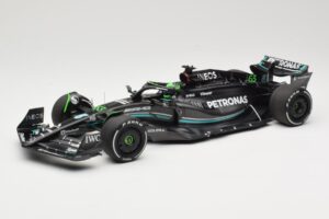 Mercedes AMG Petronas W14 E Performance #63 G. Russell Bahrain GP 2023 Minichamps 1:18 110230163 Метал