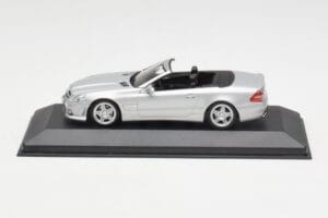 Mercedes AMG SL63 R230 Сребрист Wheels Type 2 Minichamps 1:43 SL63001 Метал