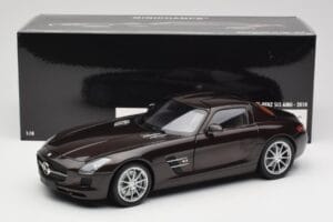 Mercedes AMG SLS C197 Brown Metallic Minichamps 1:18 100039028 Метал — снимка 8 от 8