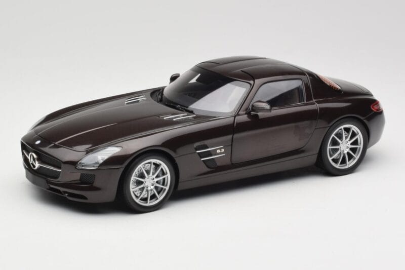 Mercedes AMG SLS C197 Brown Metallic Minichamps 1:18 100039028 Метал