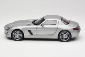 Mercedes AMG SLS C197 Grey Metallic Minichamps 1:18 100039025 Метал — снимка 4 от 8