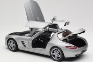 Mercedes AMG SLS C197 Grey Metallic Minichamps 1:18 100039025 Метал — снимка 5 от 8