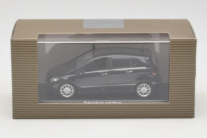 Mercedes B-Class W245 Автошкола Черен Minichamps 1:43 MB005 Метал — снимка 4 от 4