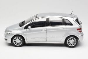 Mercedes B-Class W245 Сребрист Kyosho 1:18 B66962326 Метал — снимка 4 от 8