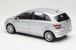 Mercedes B-Class W245 Сребрист Kyosho 1:18 B66962326 Метал — снимка 7 от 8