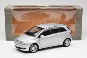 Mercedes B-Class W245 Сребрист Kyosho 1:18 B66962326 Метал — снимка 8 от 8