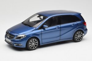 Mercedes B-Class W246 Lotus Син Металик Norev 1:18 B66961410 Метал