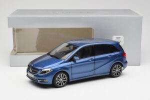 Mercedes B-Class W246 Lotus Син Металик Norev 1:18 B66961410 Метал — снимка 8 от 8