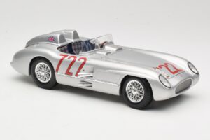 Mercedes 300 SLR W196S #722 S. Moss / D. Jenkinson Mille Miglia Winner 1955 Maisto 1:18 536887 Метал — снимка 6 от 8