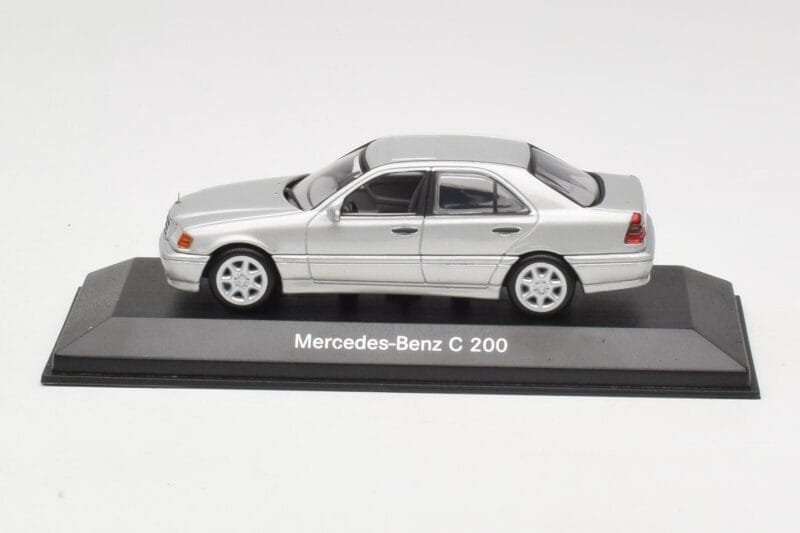 Mercedes C 200 W202 Iridium Silver Minichamps 1:43 B66040488 Метал