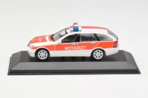 Mercedes C-Class S203 Notarzt Minichamps 1:43 430030190 Метал