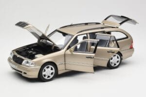 Mercedes C-Class T-Model W202 Smoke Silver Norev 1:18 183388 Метал — снимка 2 от 8