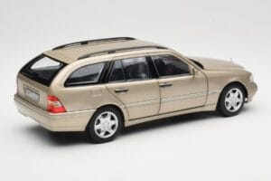 Mercedes C-Class T-Model W202 Smoke Silver Norev 1:18 183388 Метал — снимка 3 от 8