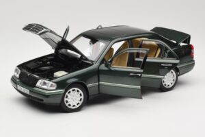 Mercedes C-Class W202 Malachite Green Norev 1:18 183372 Метал — снимка 2 от 8