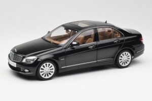 Mercedes C-Class W204 Obsidian Черен AUTOart 1:18 B66962365 Метал