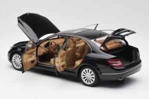 Mercedes C-Class W204 Obsidian Черен AUTOart 1:18 B66962365 Метал — снимка 5 от 8
