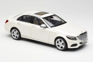 Mercedes C-Class W205 Diamond Бял Металик Norev 1:18 B66960256 Метал — снимка 6 от 8