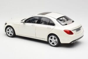 Mercedes C-Class W205 Diamond Бял Металик Norev 1:18 B66960256 Метал — снимка 7 от 8