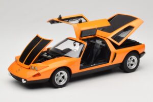Mercedes C111 II White Autumn Metallic Norev 1:18 183050 Метал — снимка 2 от 10