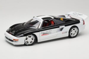 Mercedes C112 Sport Бял & Черен Guiloy 1:18 68521 Метал